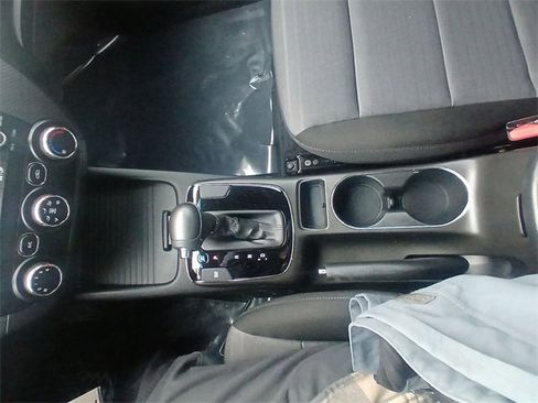 Used 2018 Kia Forte S image 20