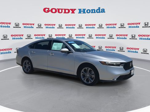 Certified 2023 Honda Accord EX image 2
