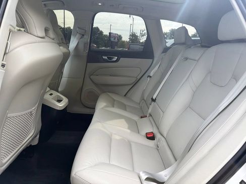 Used 2024 Volvo XC60 B5 Core w/ Protection Package Premier AWD/4WD image 6