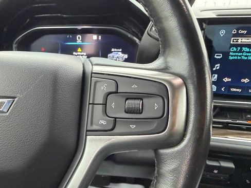 Used 2022 Chevrolet Silverado 1500 RST w/ Z71 Off-Road Package AWD/4WD image 11