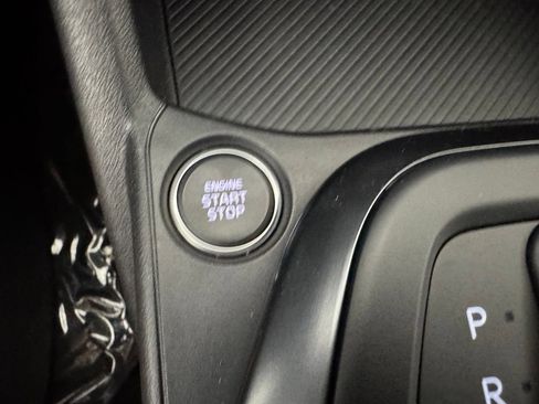 Used 2025 Kia K4 FWD image 19