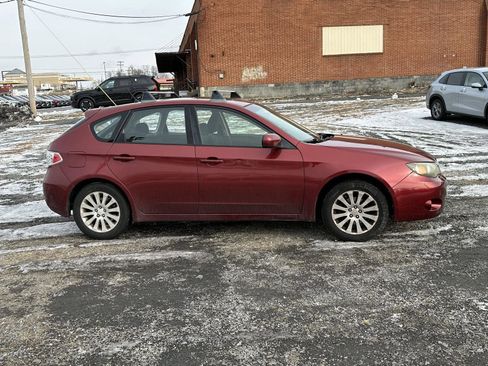 Used 2010 Subaru Impreza 2.5i Premium image 9
