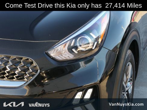 Used 2022 Kia Niro LXS image 8