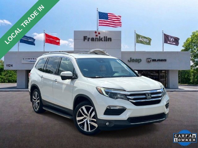 Used 2017 Honda Pilot Touring image 1