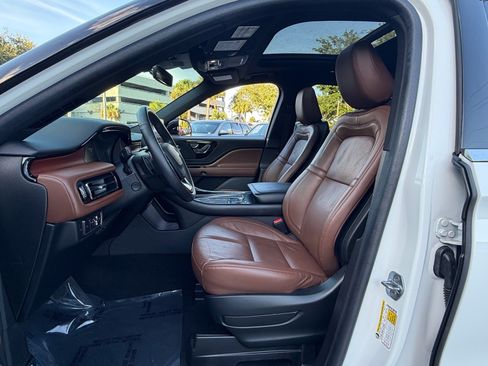 Used 2022 Lincoln Aviator Reserve w/ Elements Package Plus RWD image 9