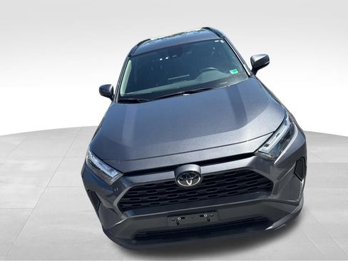 Used 2025 Toyota RAV4 XLE AWD/4WD image 16