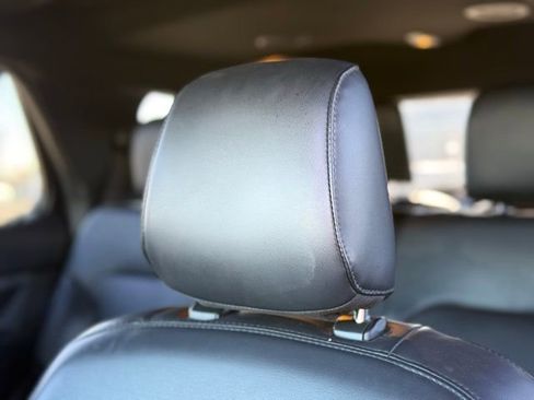 Used 2019 Ford Explorer XLT w/ Equipment Group 202A image 14