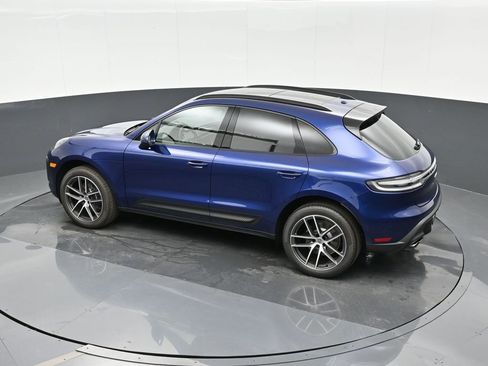 New 2026 Porsche Macan image 27