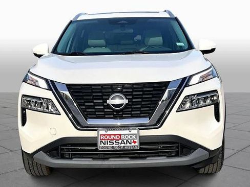 Certified 2022 Nissan Rogue SV w/ SV Premium Package image 3