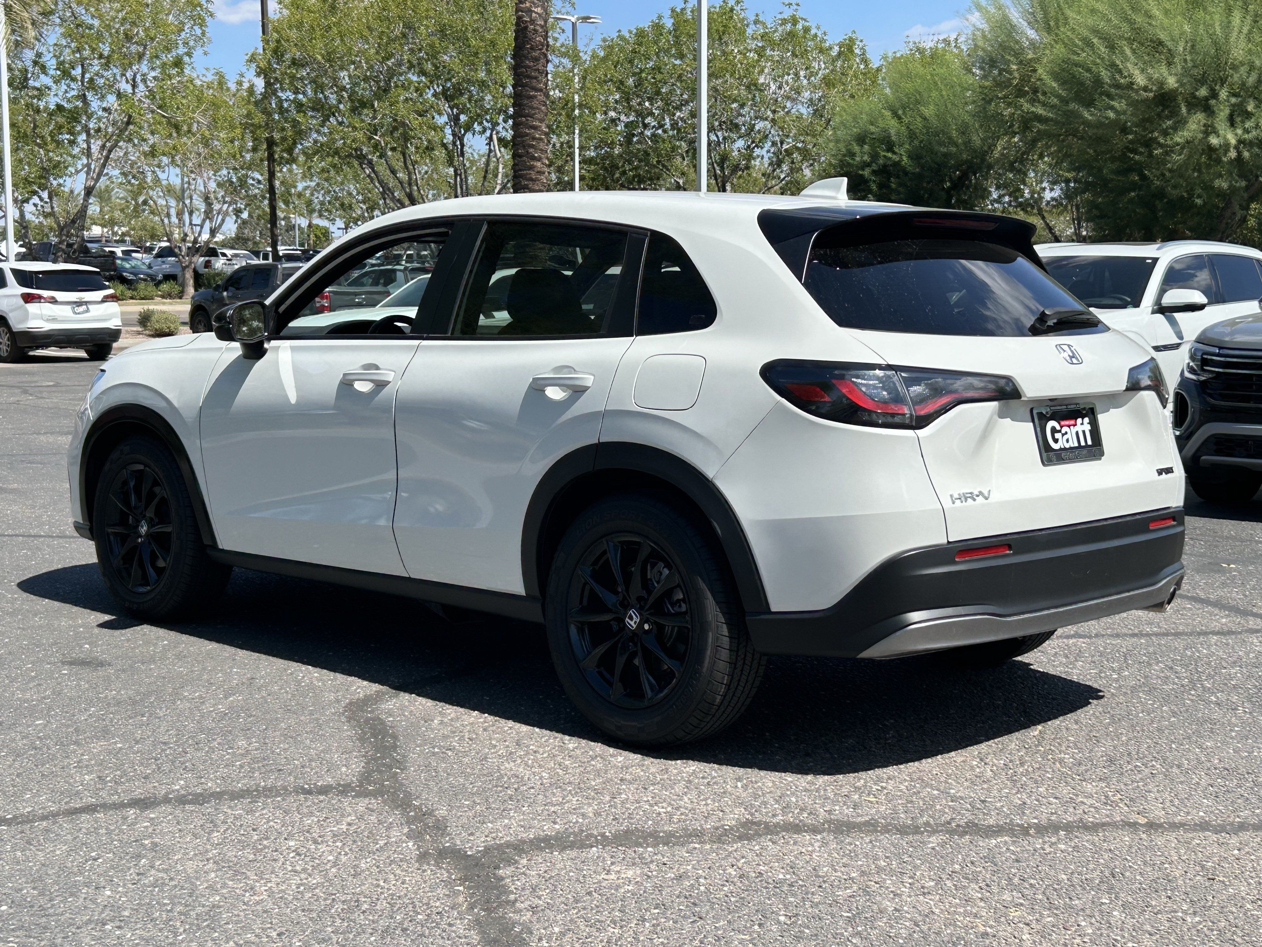 Used 2024 Honda HR-V Sport image 3