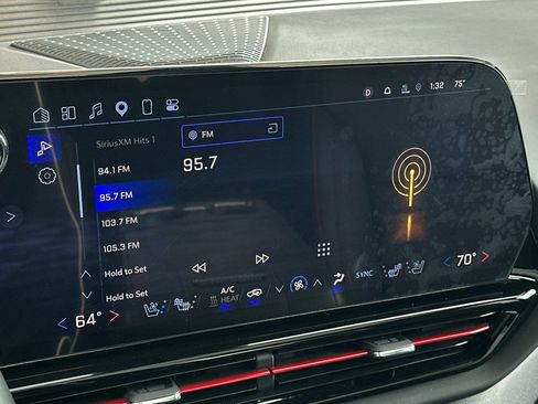 New 2024 Chevrolet Silverado EV RST AWD/4WD image 17