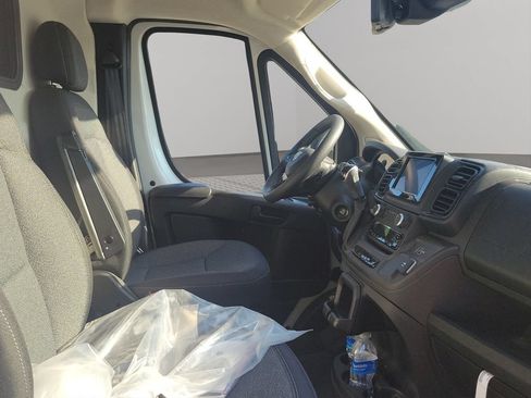 Used 2025 RAM ProMaster 2500 w/ Safety Group FWD image 10