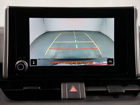 Used 2024 Toyota RAV4 XLE FWD image 19
