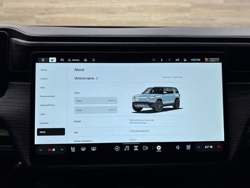 Used 2024 Rivian R1S Adventure image 31