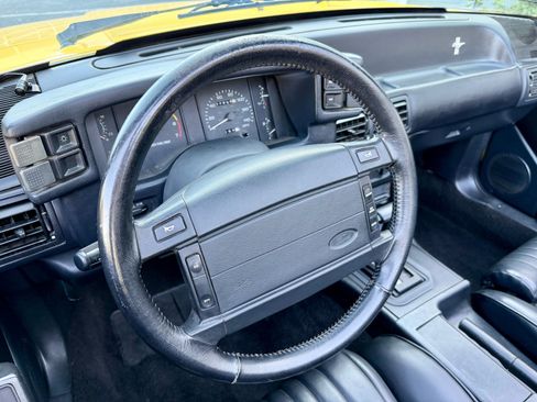 Used 1993 Ford Mustang LX image 50