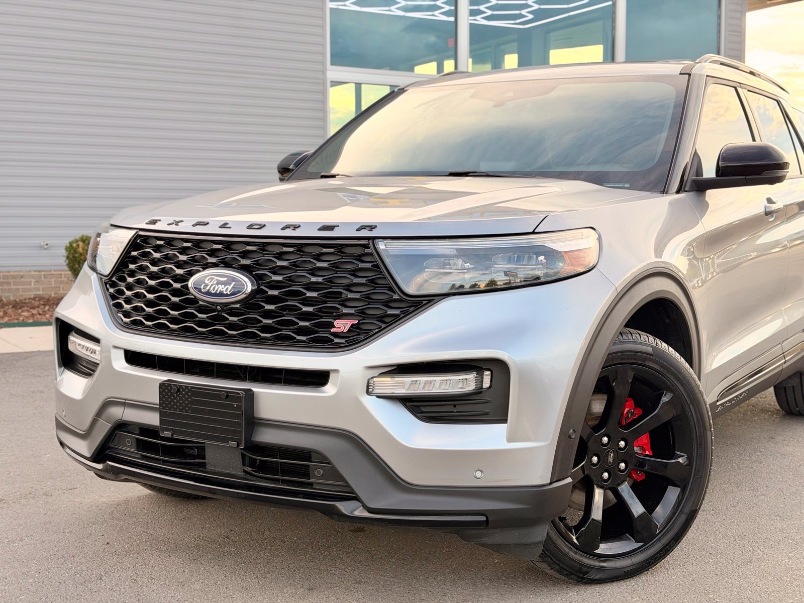 Used 2020 Ford Explorer ST w/ ST Street Pack AWD/4WD image 5