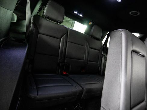 Used 2025 Chevrolet Tahoe LT AWD/4WD image 13