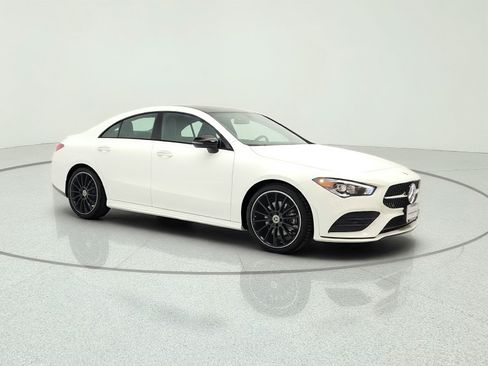 Used 2023 Mercedes-Benz CLA 250 image 3