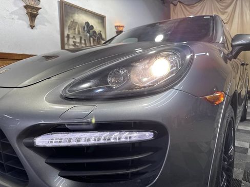Used 2014 Porsche Cayenne GTS AWD/4WD image 7