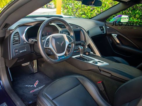 Used 2016 Chevrolet Corvette Z06 w/ Z07 Performance Package RWD image 7