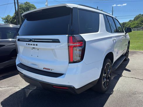 Used 2021 Chevrolet Tahoe RST w/ Luxury Package AWD/4WD image 4