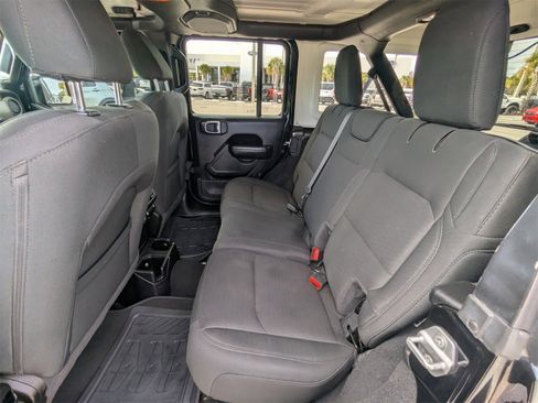Used 2020 Jeep Wrangler Unlimited Sport S image 14