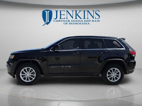 Used 2022 Jeep Grand Cherokee Laredo X RWD image 9