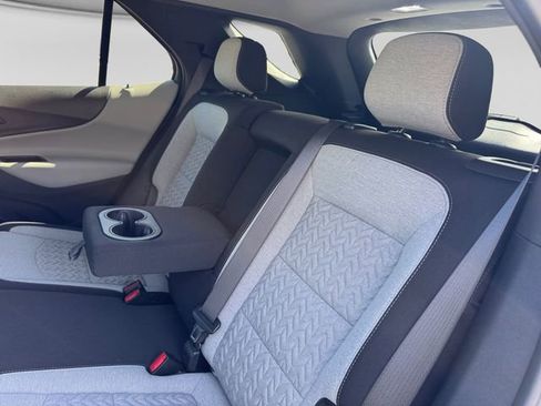 Used 2023 Chevrolet Equinox LS w/ LS Convenience Package image 21