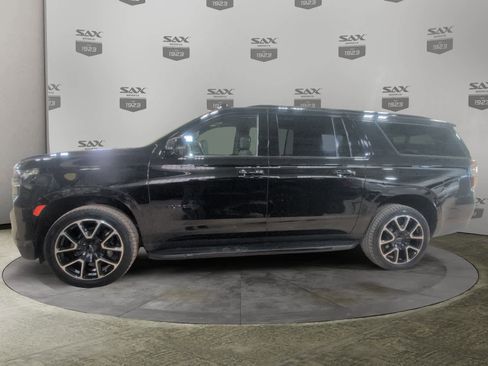 Used 2022 Chevrolet Suburban RST w/ Luxury Package image 2