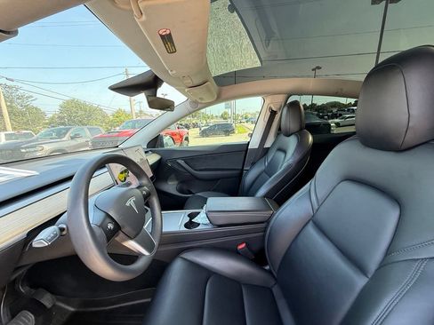 Used 2021 Tesla Model Y Long Range AWD/4WD image 12