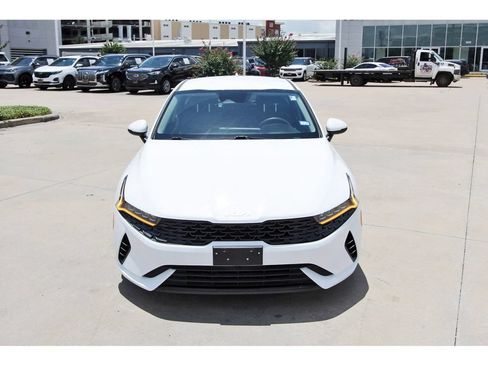 Used 2023 Kia K5 LXS FWD image 2