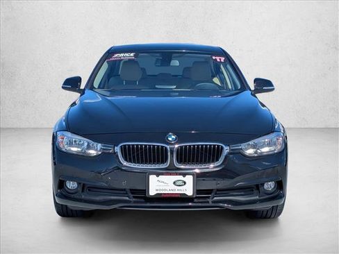 Used 2017 BMW 320i Sedan image 2