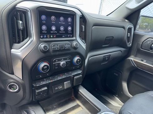Used 2019 Chevrolet Silverado 1500 LT Trail Boss image 10