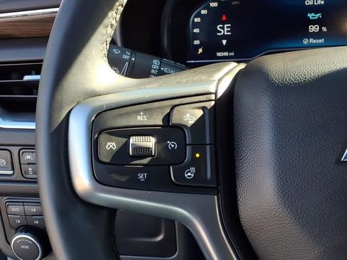 Used 2024 Chevrolet Tahoe Premier w/ Premium Package 2 image 27