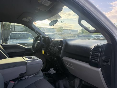Used 2016 Ford F150 XL w/ Equipment Group 101A Mid AWD/4WD image 9