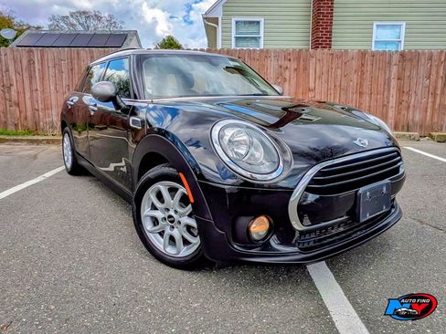 Used 2018 MINI Cooper Clubman ALL4 AWD/4WD image 3