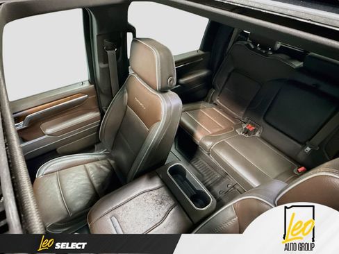 Used 2024 GMC Sierra 3500 Denali w/ Denali Reserve Package AWD/4WD image 25