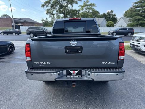 Used 2014 Nissan Titan SV w/ SV Value Truck Package AWD/4WD image 6