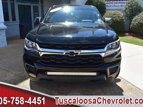 Used 2022 Chevrolet Colorado LT w/ Chrome Appearance Package AWD/4WD image 4