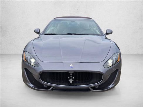 Used 2015 Maserati GranTurismo Sport RWD image 2
