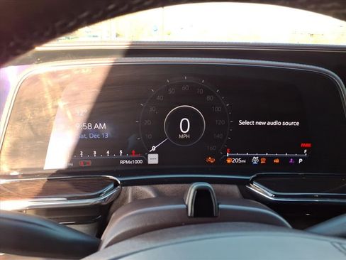 Used 2022 Cadillac Escalade Sport Platinum image 15