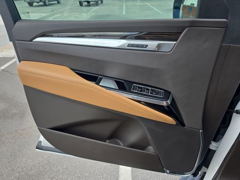 New 2025 Cadillac Escalade Premium Luxury w/ Touring Package AWD/4WD image 31