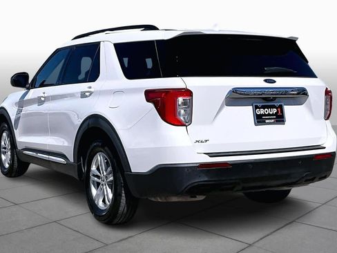 Used 2023 Ford Explorer XLT image 12