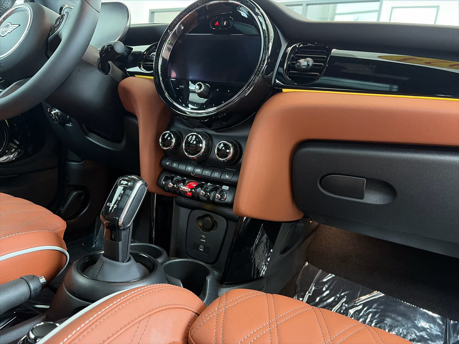 Used 2024 MINI Cooper S FWD image 5
