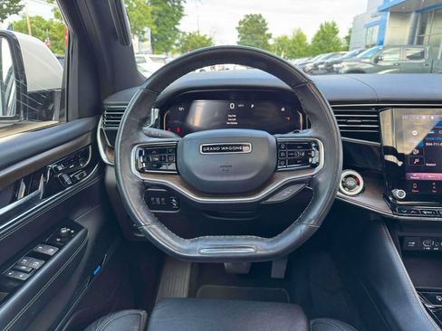 Used 2022 Jeep Grand Wagoneer Series I AWD/4WD image 23