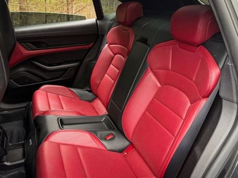 Used 2022 Porsche Taycan 4 Cross Turismo image 38