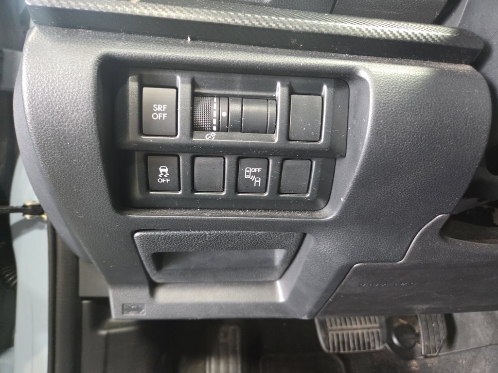 Used 2018 Subaru Crosstrek 2.0i Premium w/ Eyesight System AWD/4WD image 18