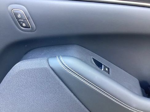 Used 2025 Ford Mustang Mach-E Select w/ Comfort Package Lite AWD/4WD image 21