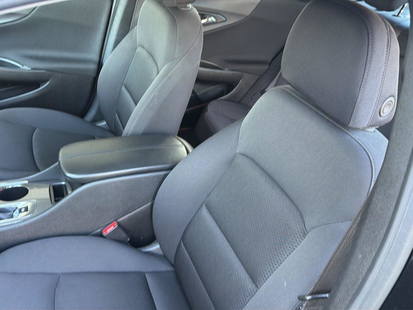 Used 2025 Chevrolet Malibu LT FWD image 28