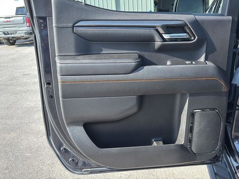 Used 2023 GMC Sierra 1500 AT4 w/ AT4 Premium Package image 18